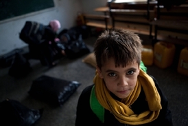 Děti se v Gaze vracejí do škol. Učit se ale ještě nezačaly.